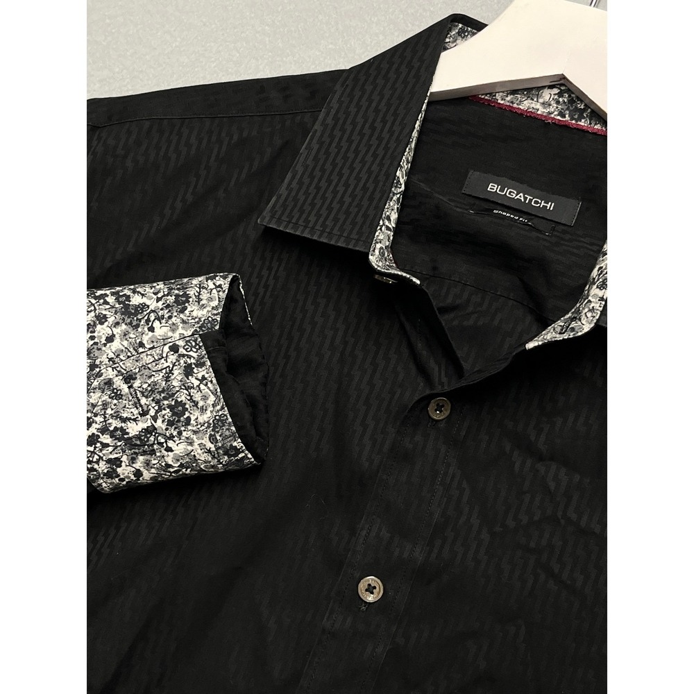 Bugatchi Shaped Fit Black Jacquard Dress Shirt Mens XL 23x29 Contrast Cuffs